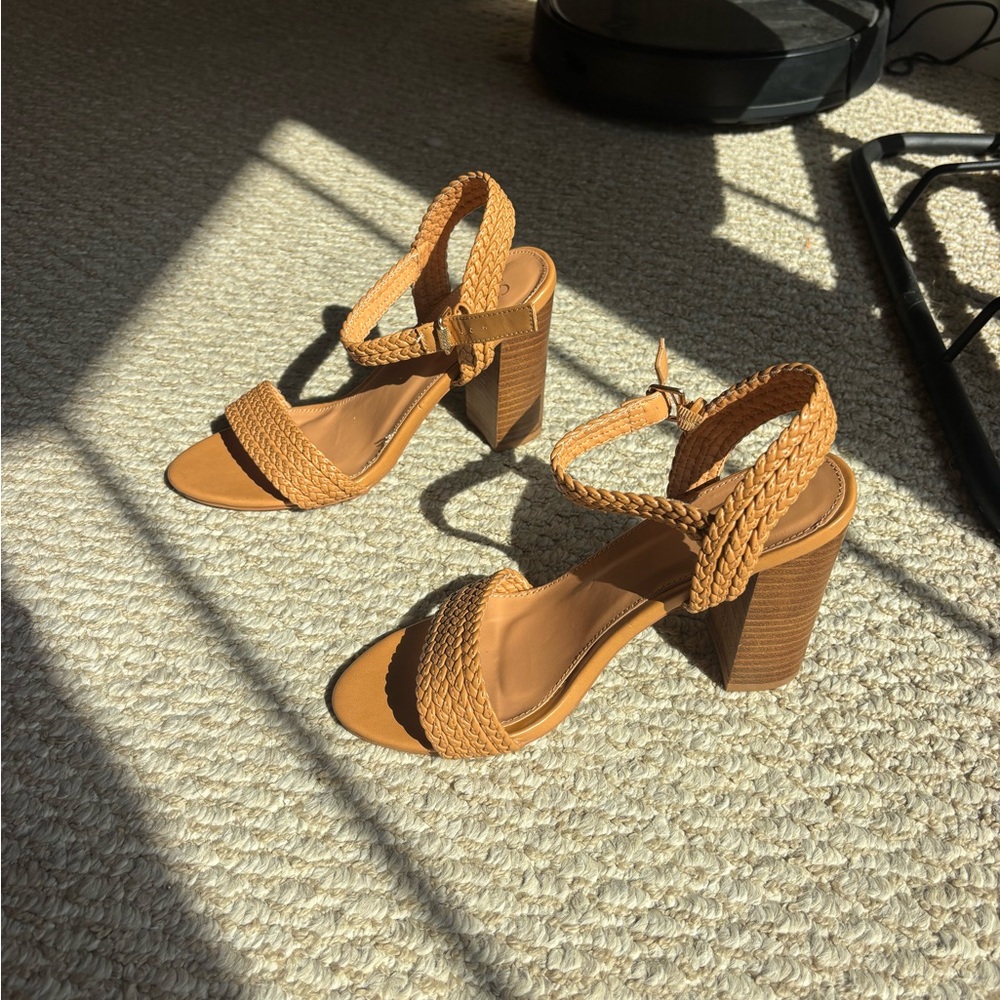 Heels - Picture 3 of 6